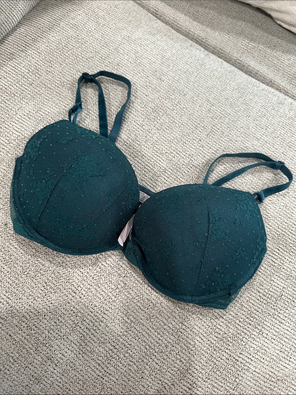 Victoria’s Secret Teal Lace Push-Up 36D bra